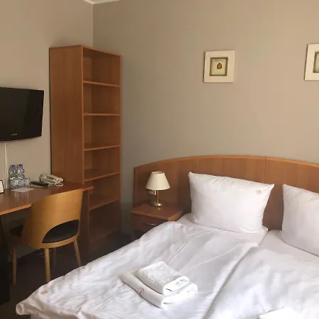 Trofana Wellness & 호텔 미엥지즈드로예