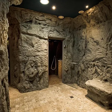 فندق Trofana Wellness & مينززدرويه