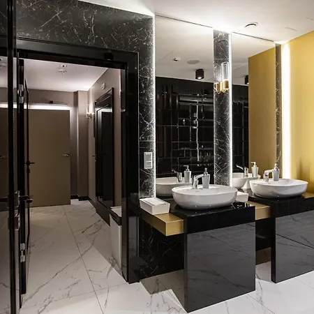 فندق Trofana Wellness & مينززدرويه