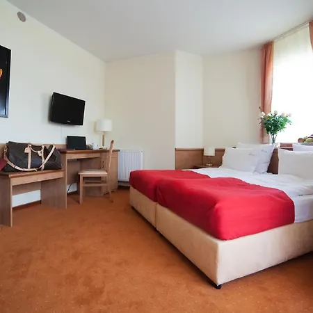 Hotel Trofana Wellness & 3*