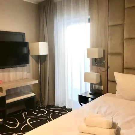 Trofana Wellness & 3*